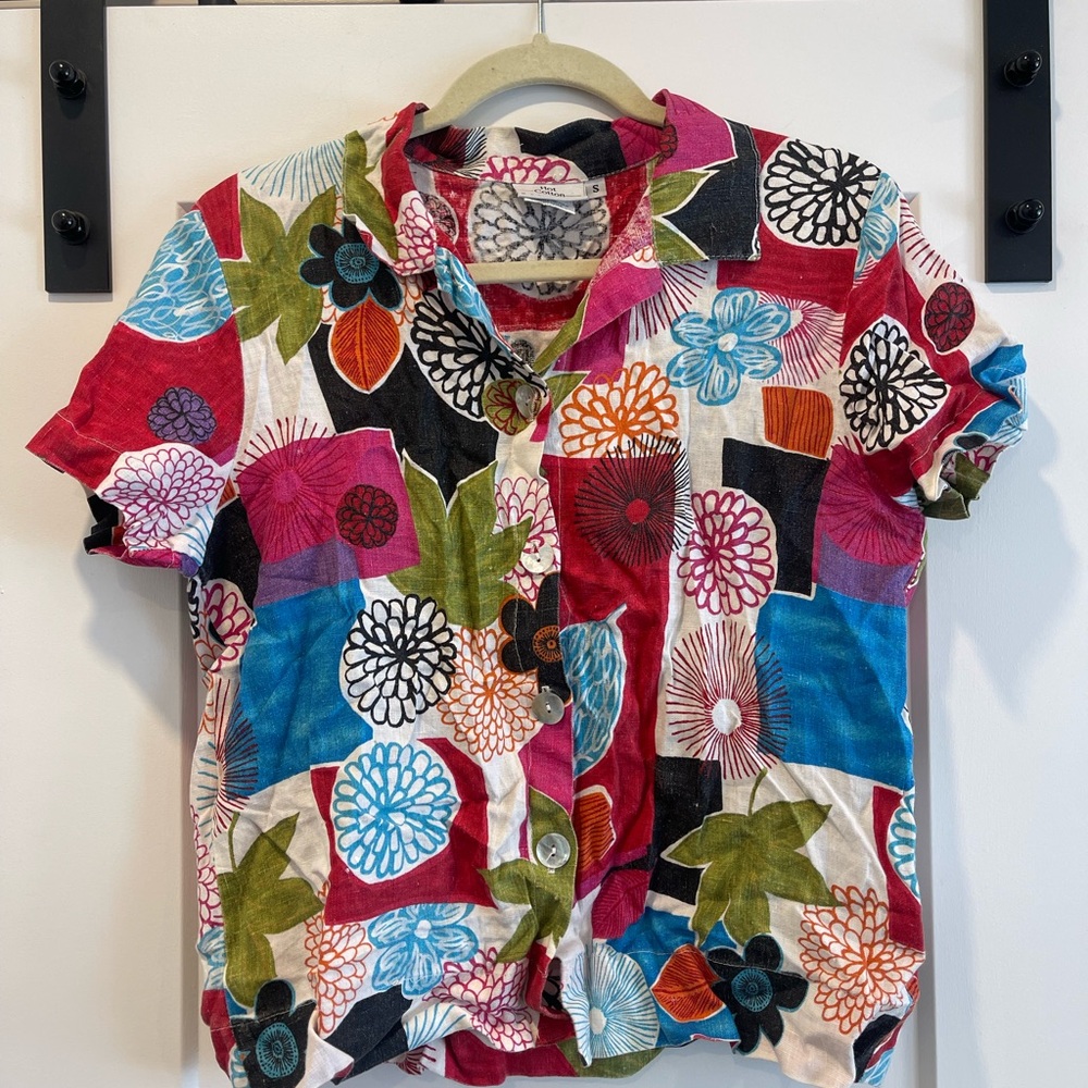 Hot Cotton multicolored floral button up shirt